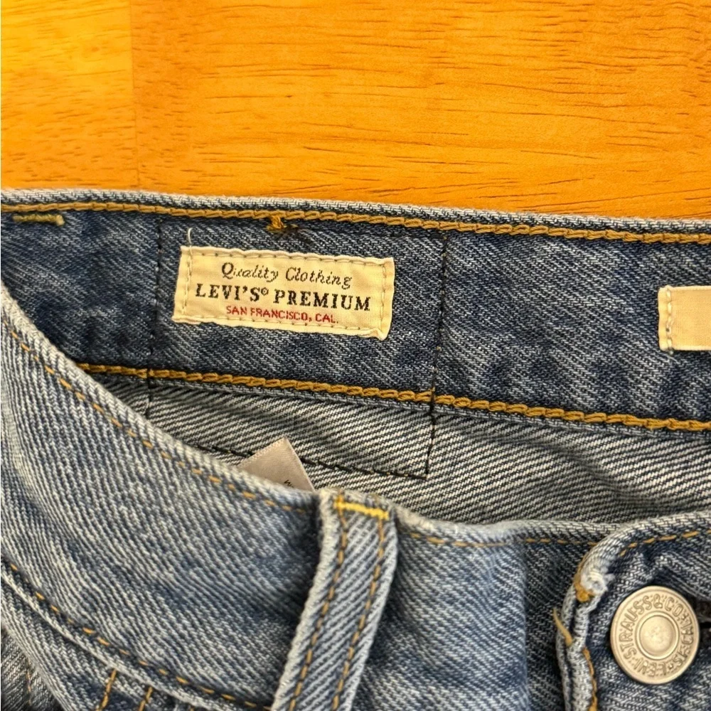 Levi's Ribcage Medium Wash Wide-Leg Raw Hem Denim Jeans - Picture 9 of 14